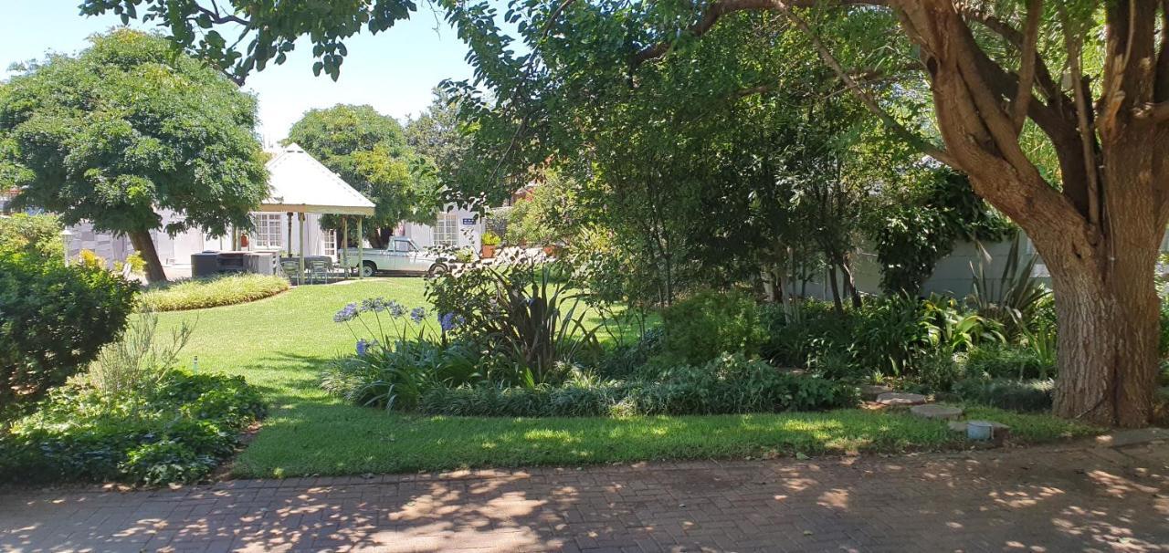 Acacia Westdene B&B Bloemfontein Exterior foto
