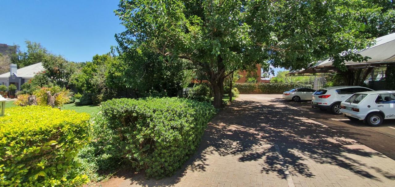Acacia Westdene B&B Bloemfontein Exterior foto
